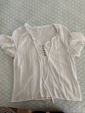 White Short-Sleeve Peasant Blouse with Tie Detail